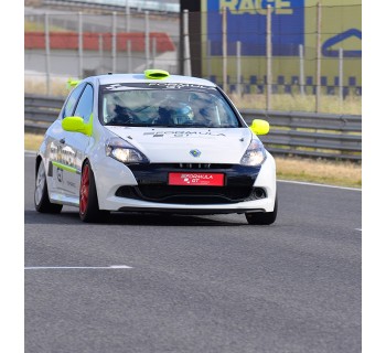Copilotaje extremo para niñ@s en un Renault Clio Cup (Navarra)