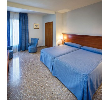 Hotel Civera ***
