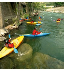 Kayak en el río